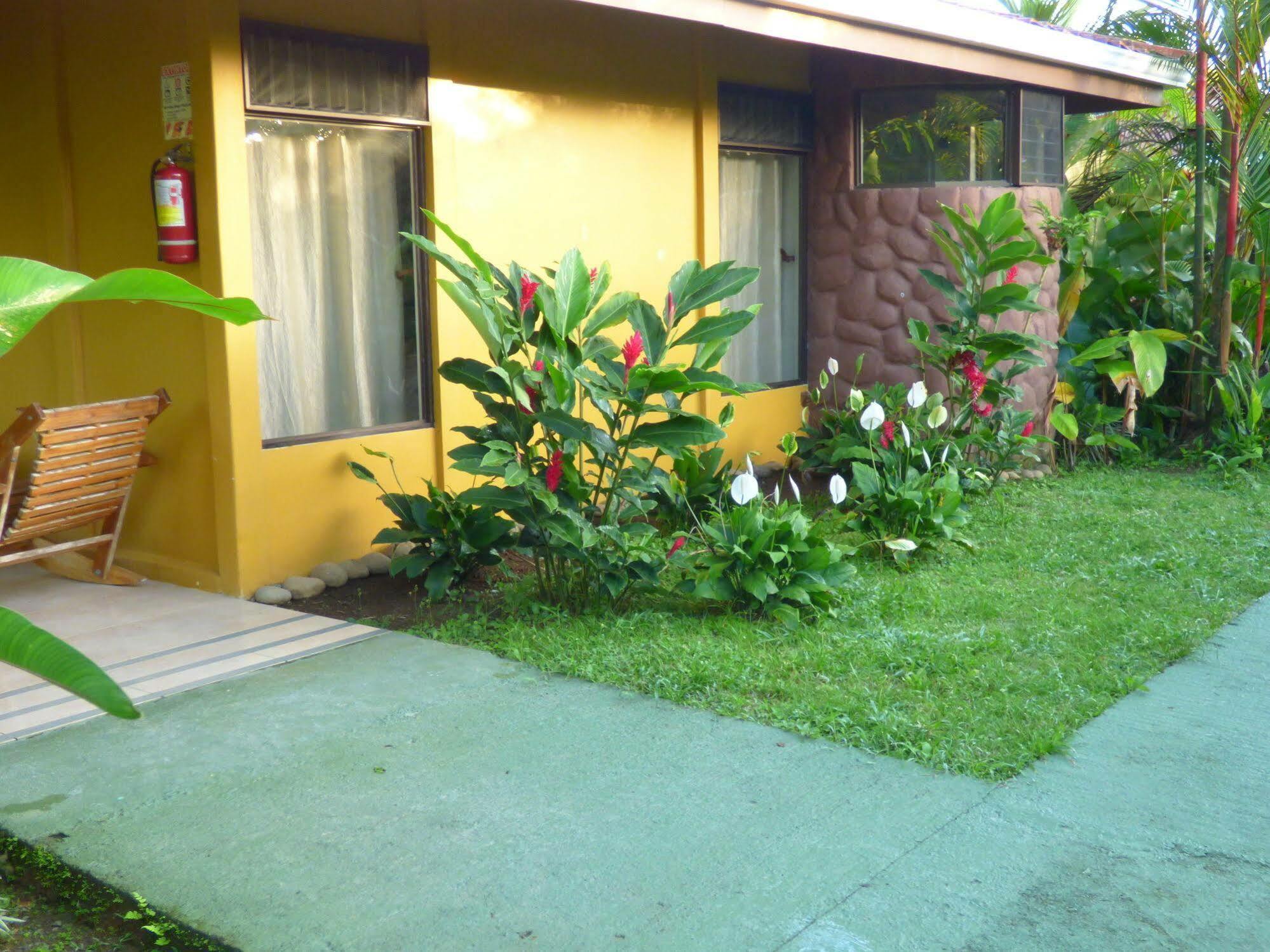 Hotel Catarata Rio Celeste Bijagua Exterior photo